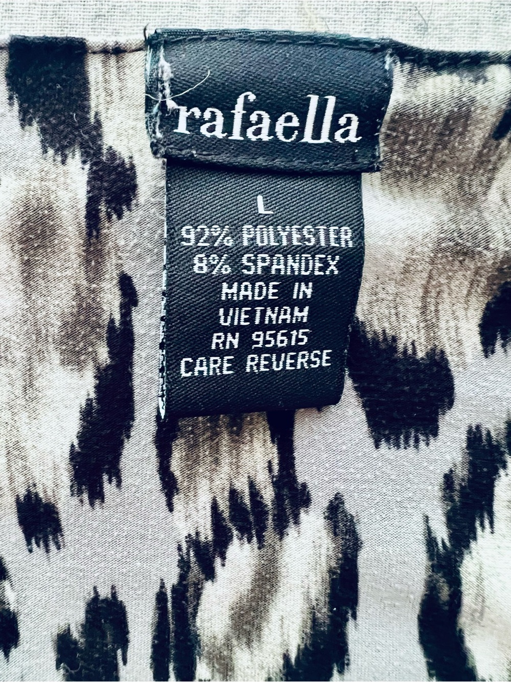 Rafaella Women’s blouse Black & White Leopard Print Square Neck. Size Large. - Picture 7 of 9